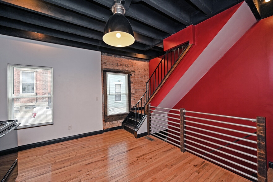 More Photos Of 226 E Clifton Ave, Cincinnati Apartments For Sale