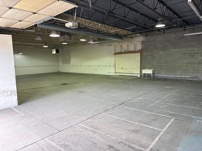 More Photos Of 5108 Richmond Rd, Bedford Heights Manufacturing For Lease