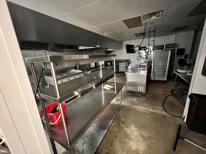 More Photos Of 18320 W Airport Blvd, Richmond General Retail For Lease