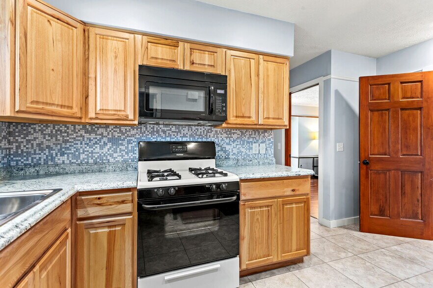 More Photos Of 236-238 West Liberty st, Medina Office For Sale