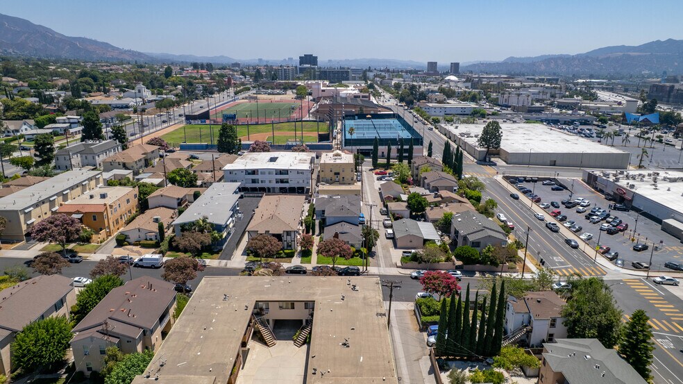 More Photos Of 310-312 Cornell Dr, Burbank Apartments For Sale