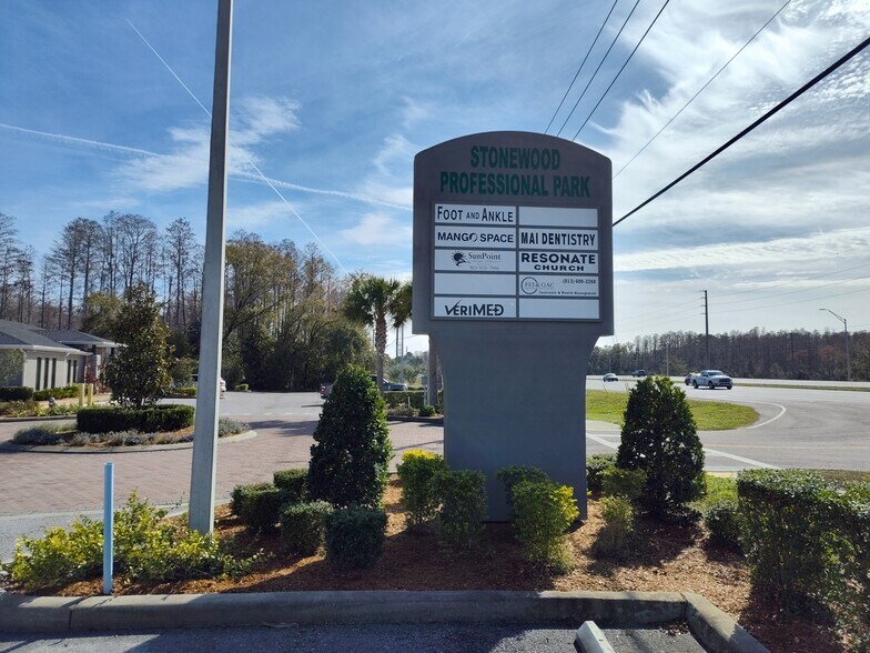 More Photos Of 2625 Stonewood Park Loop, Land O' Lakes Loft Creative Space For Lease