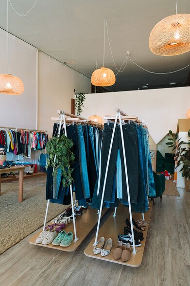 More Photos Of 1-7 4th St, Petaluma Storefront Retail Office For Lease