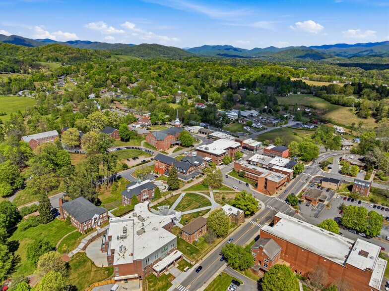 More Photos Of 70 N Main St, Mars Hill Restaurant For Sale