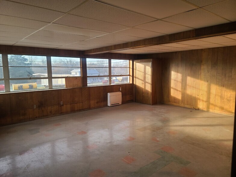 More Photos Of 4800 Green Valley Rd, Union Bridge Warehouse For Lease