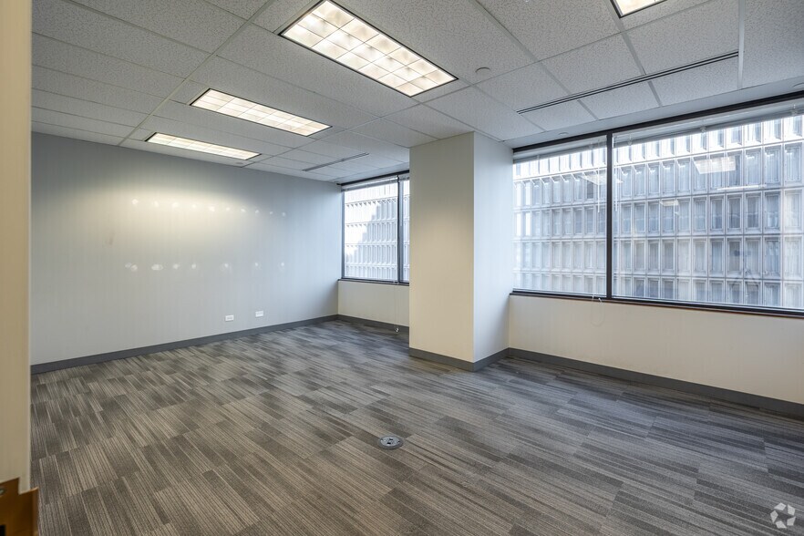 More Photos Of 216 16th St, Denver Office For Sale