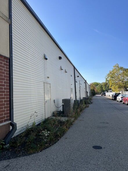 More Photos Of 525 N Peters Ave, Fond Du Lac Storefront Retail Office For Sale