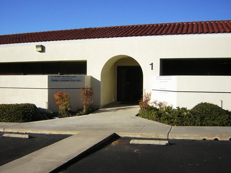 More Photos Of 15835 Pomerado Rd, Poway Unknown For Lease