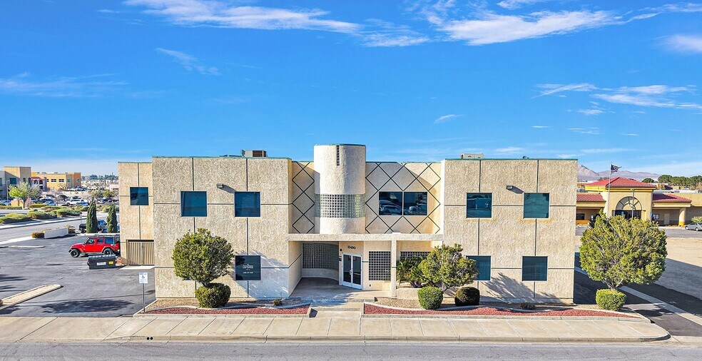 More Photos Of 15490 Civic Dr, Victorville Office For Sale