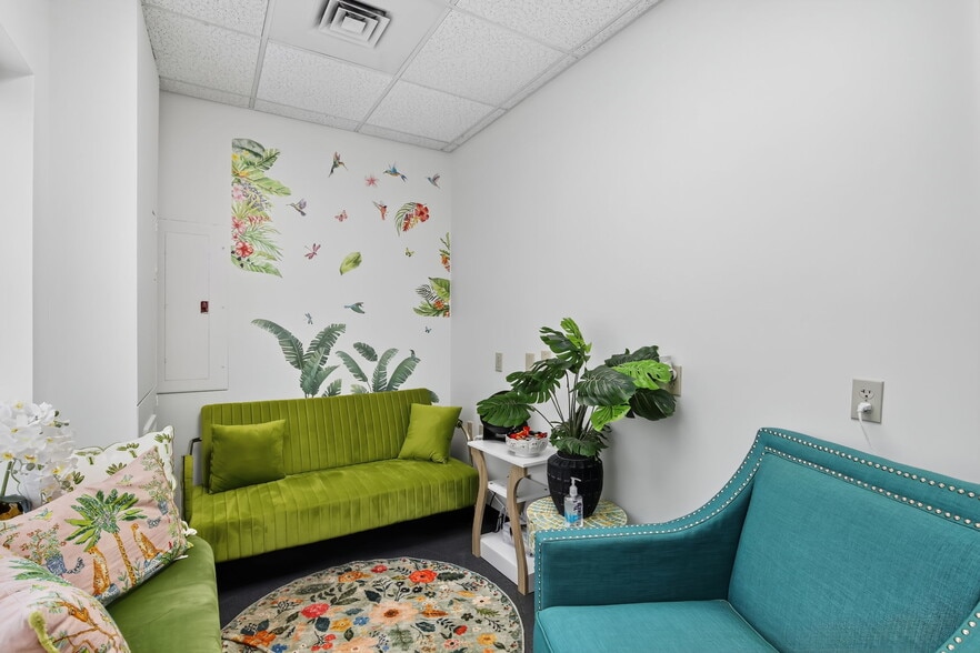 More Photos Of 363 New Britain Rd, Berlin Office For Sale