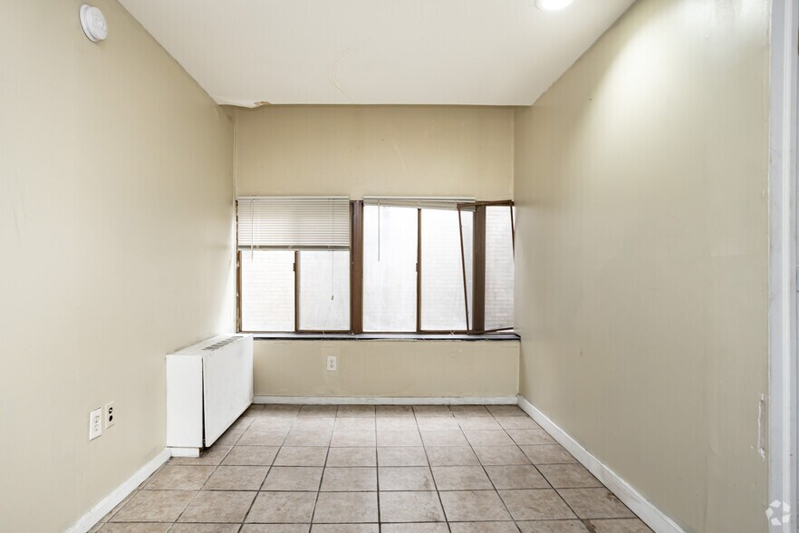 More Photos Of 35 Chestnut St, Rochester Apartments For Sale