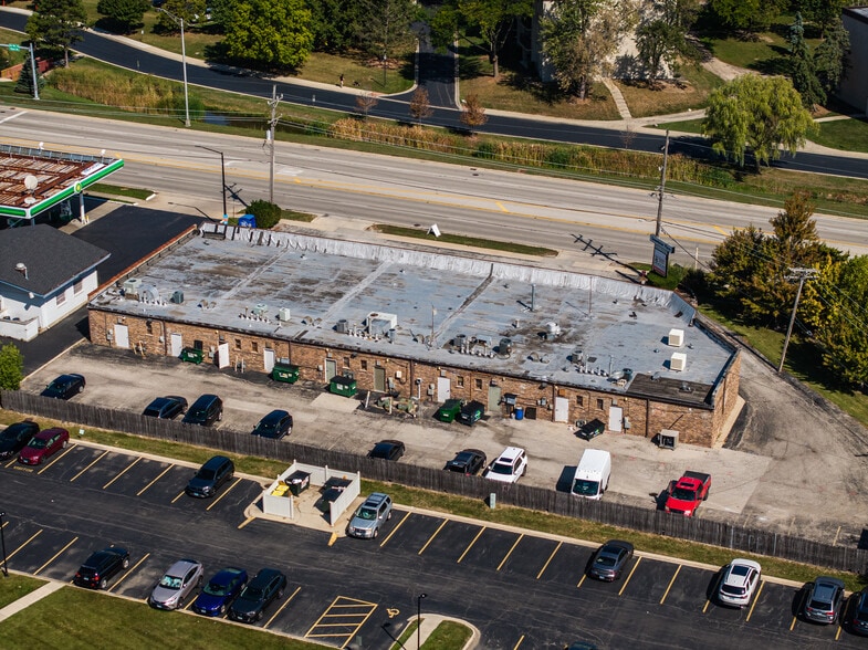 More Photos Of 805-813 W Rand Rd, Arlington Heights General Retail For Lease