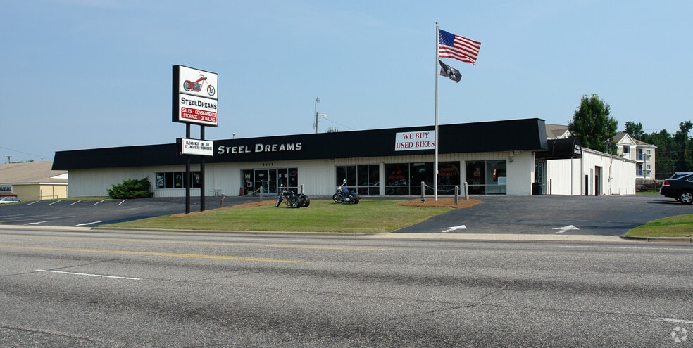 Primary Photo Of 3618 Sycamore Dairy Rd, Fayetteville Auto Dealership For Sale