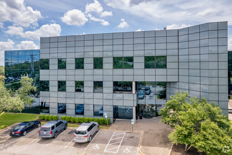 More Photos Of 11940 Jollyville Rd, Austin Unknown For Lease