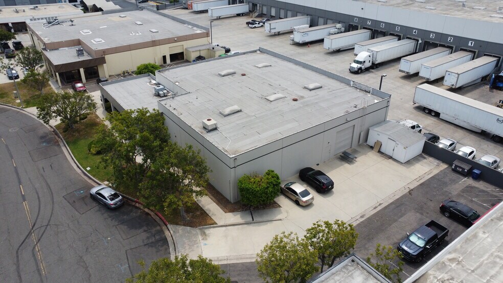 More Photos Of 10814 Los Vaqueros Cir, Los Alamitos Warehouse For Lease