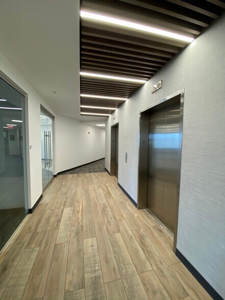 More Photos Of 1666 Connecticut Ave NW, Washington Office For Lease