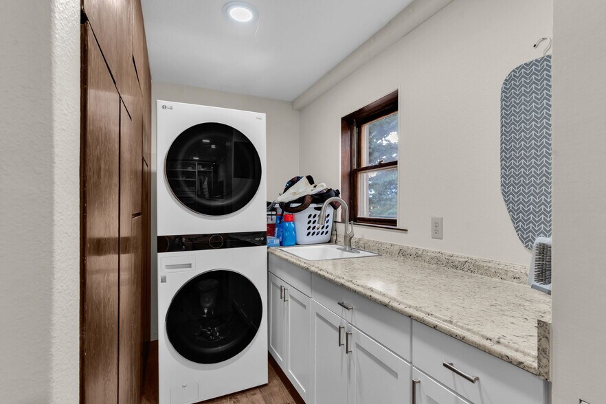 More Photos Of 402 3rd St, Westcliffe Apartments For Sale