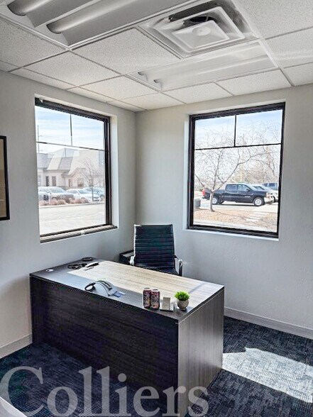 More Photos Of 1976 E Franklin Rd, Meridian Warehouse For Lease