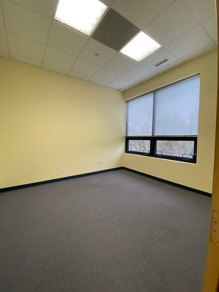 More Photos Of 684 Berkmar Cir, Charlottesville Office For Lease