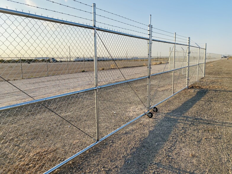 More Photos Of 13019 Pellicano Drive, El Paso Land For Lease