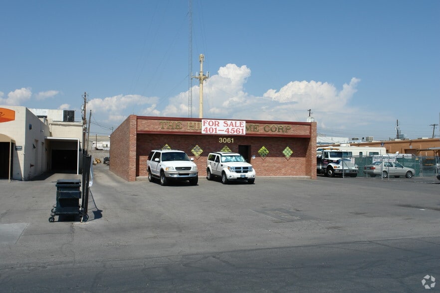 More Photos Of 3061 Sheridan St, Las Vegas Warehouse For Lease
