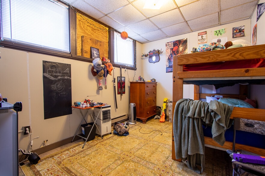 More Photos Of 19 Trestle Rd, Hancock Storefront Retail Office For Sale