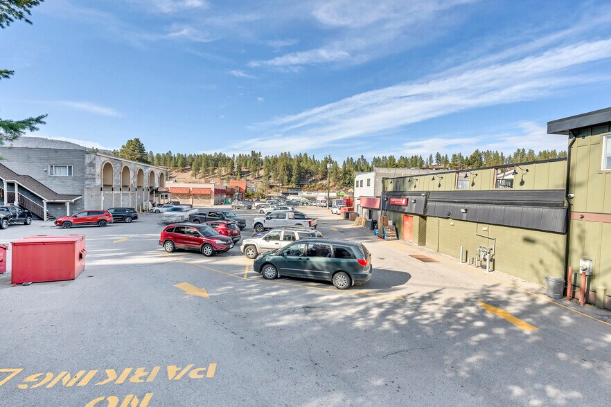 More Photos Of 232 Bridge St, Princeton General Retail For Sale