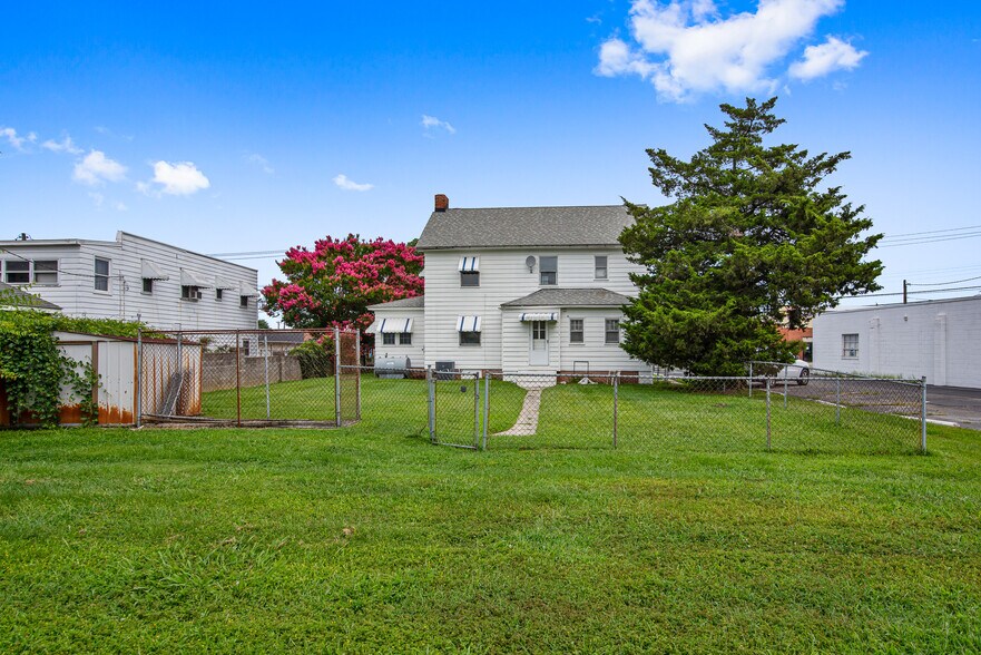 More Photos Of 505 Maryland Ave, Cambridge Office For Sale