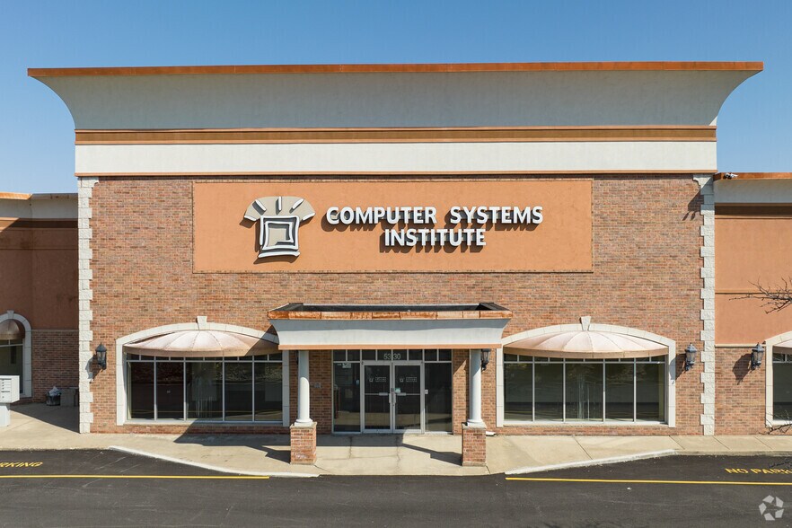 More Photos Of 5320-5340 Grand Ave, Gurnee General Retail For Sale