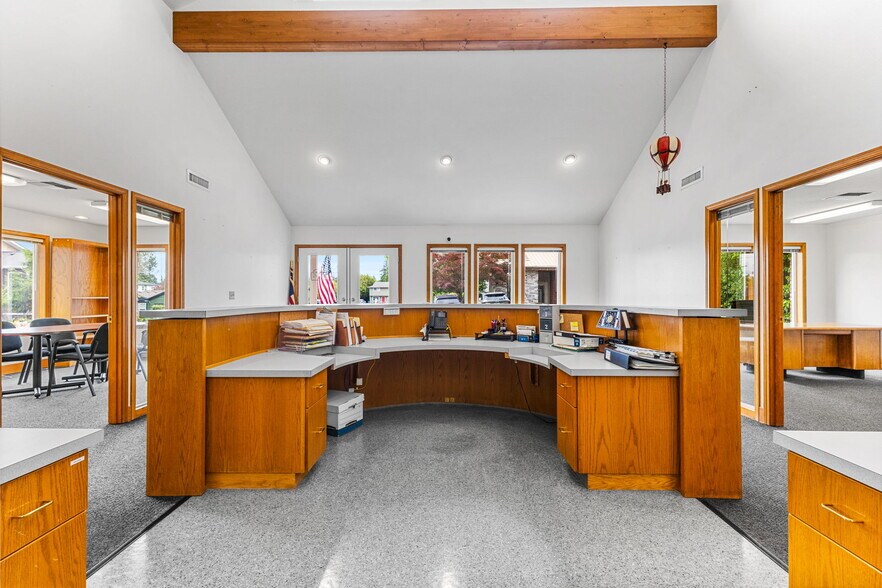More Photos Of 3265 Liberty Rd S, Salem Office For Sale