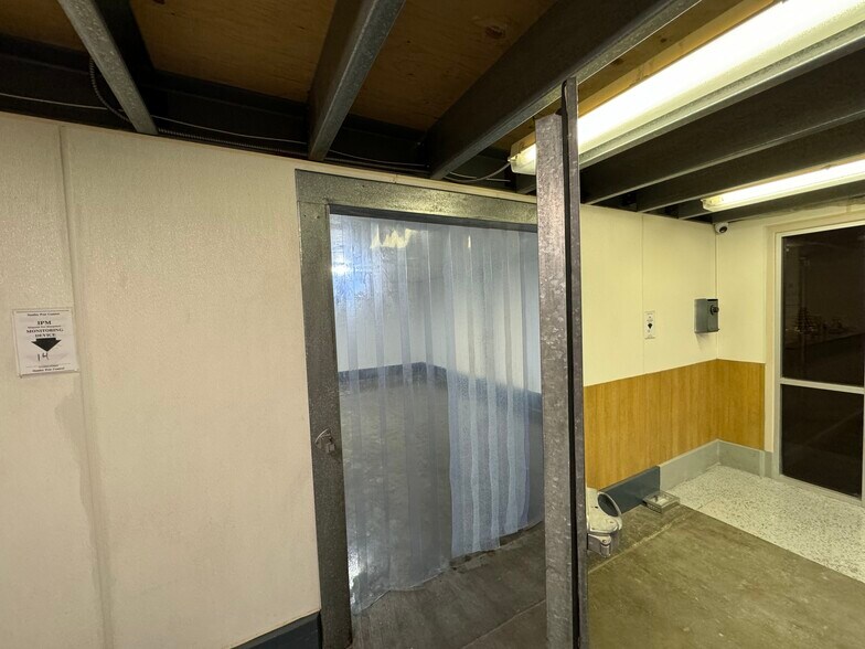 More Photos Of 204 Loranne Ave, Pomona Warehouse For Sale