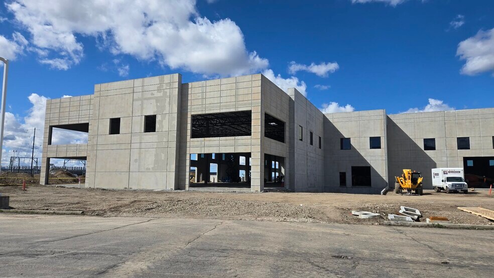 More Photos Of 22421 E Appleway Ave, Liberty Lake Showroom For Lease