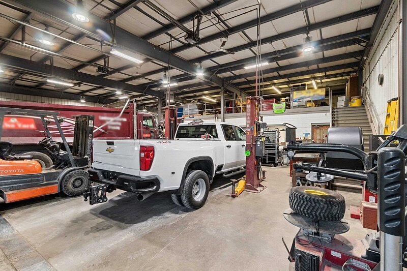 More Photos Of 6532 Old 29 Rd, Seymour Auto Repair For Sale