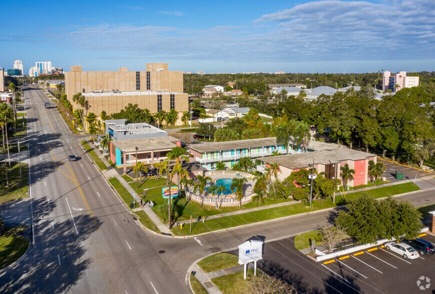 More Photos Of 1320 Cleveland St, Clearwater Hotel For Sale