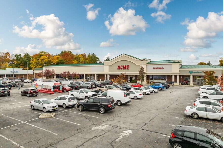 More Photos Of 455 State Rt 23, Wantage Supermarket For Lease