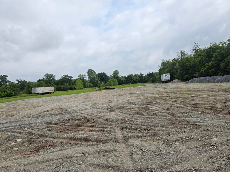 More Photos Of 3668 Baltimore Pike, Littlestown Land For Lease