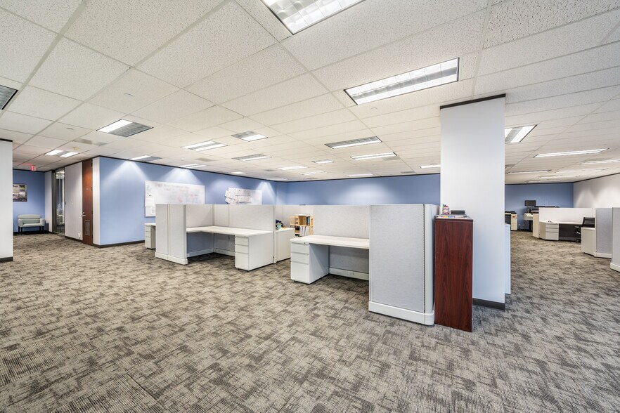 More Photos Of 13750 San Pedro Ave, San Antonio Coworking Space