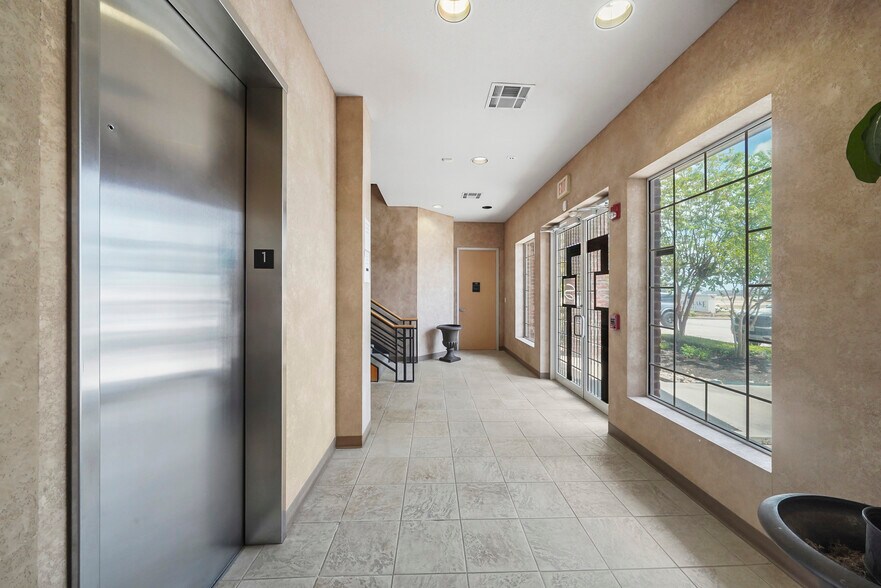 More Photos Of 14729 Highway 105 W, Montgomery Medical For Lease