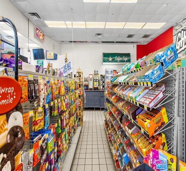 More Photos Of 6320 Jordan Rd, Ramseur Service Station For Sale