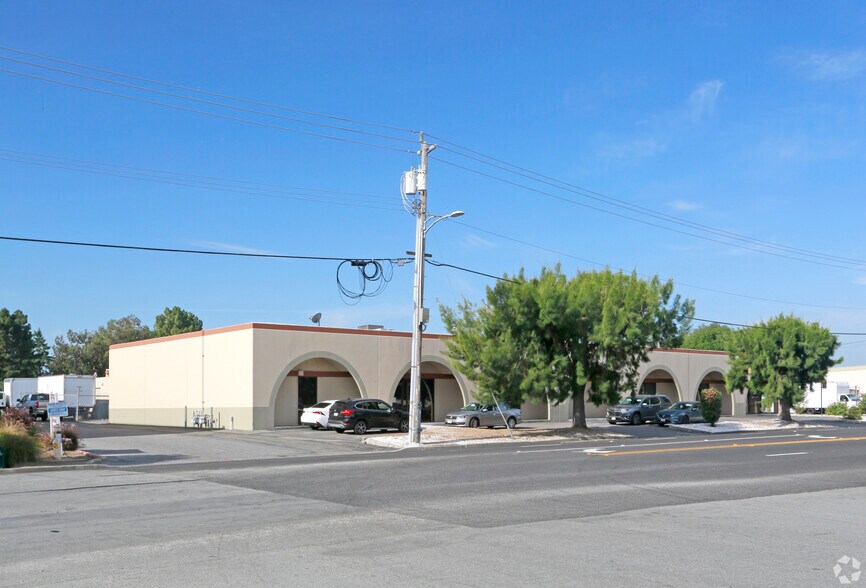 More Photos Of 1110-1118 Elko Dr, Sunnyvale Service For Lease