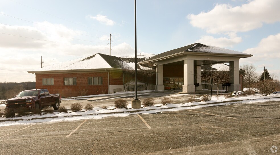 Primary Photo Of 9150 Market Square Dr, Streetsboro Medical For Lease