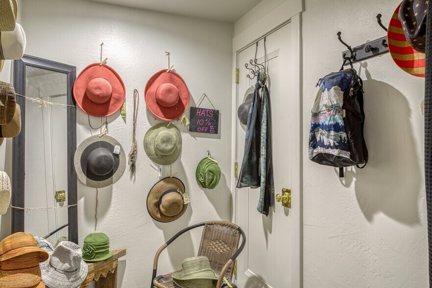 More Photos Of 452 Pagosa St, Pagosa Springs General Retail For Sale