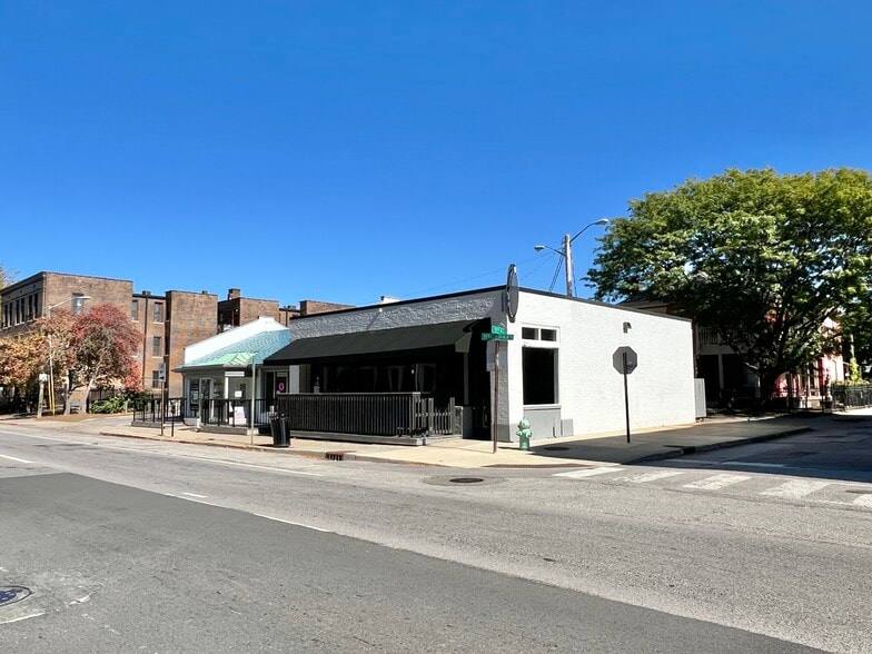 More Photos Of 901 N Pennsylvania St, Indianapolis Freestanding For Lease
