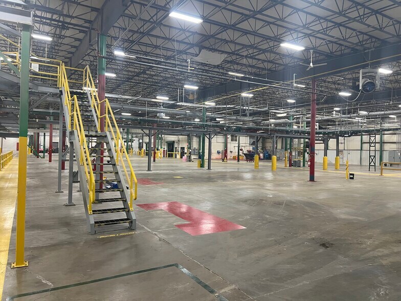 More Photos Of 72 County Route 53, Greenwich Manufacturing For Lease