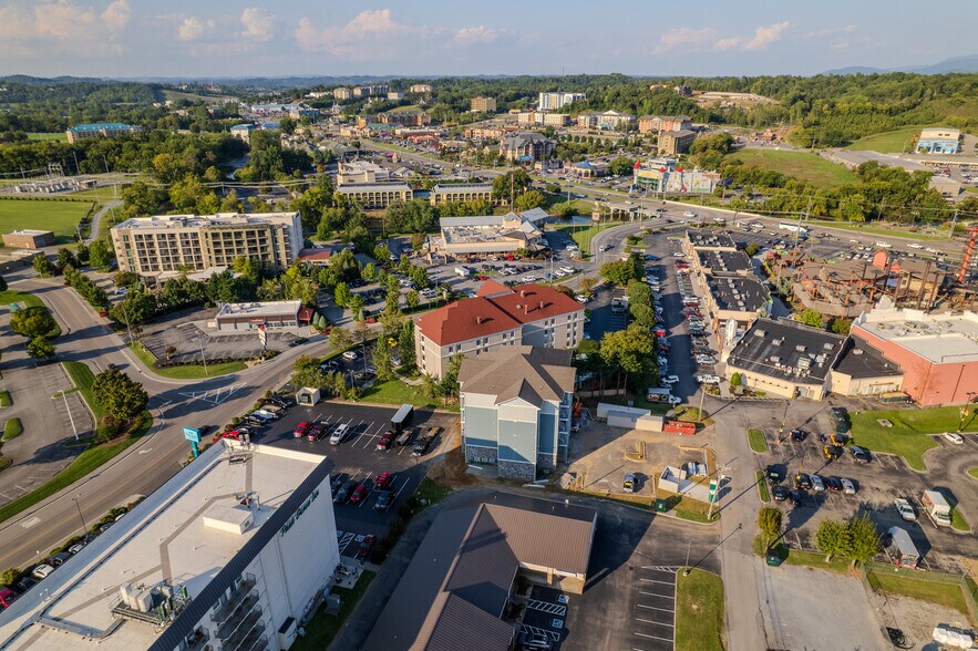 More Photos Of 129 Sugarfoot Way, Pigeon Forge Apartments For Sale