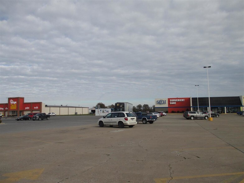 More Photos Of 1302 N Market St, Sparta Land For Sale