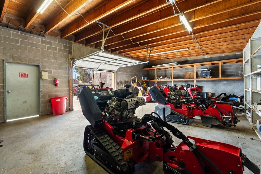 More Photos Of 400 N Circle Dr, Colorado Springs Storefront For Sale