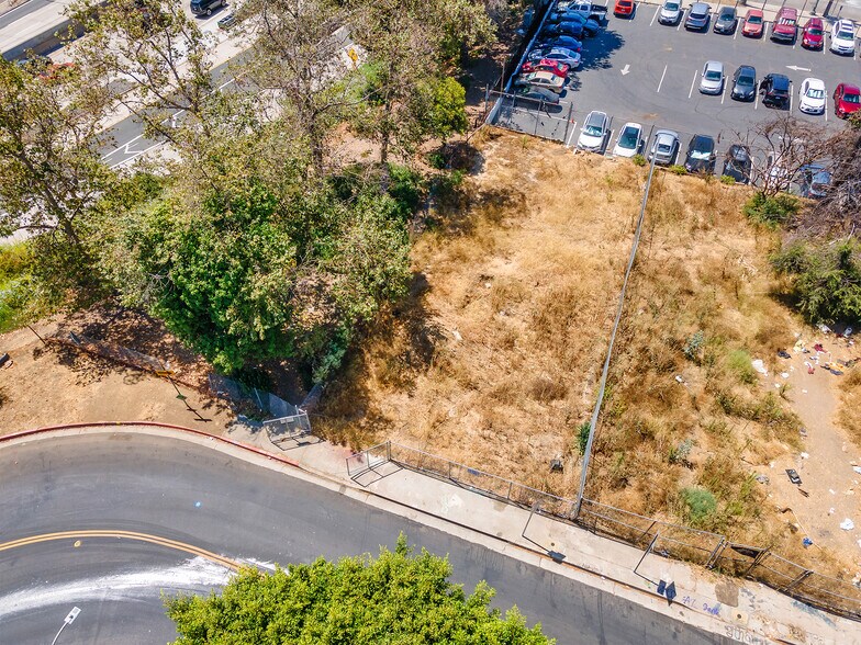 More Photos Of 1014 Bartlett St, Los Angeles Land For Sale