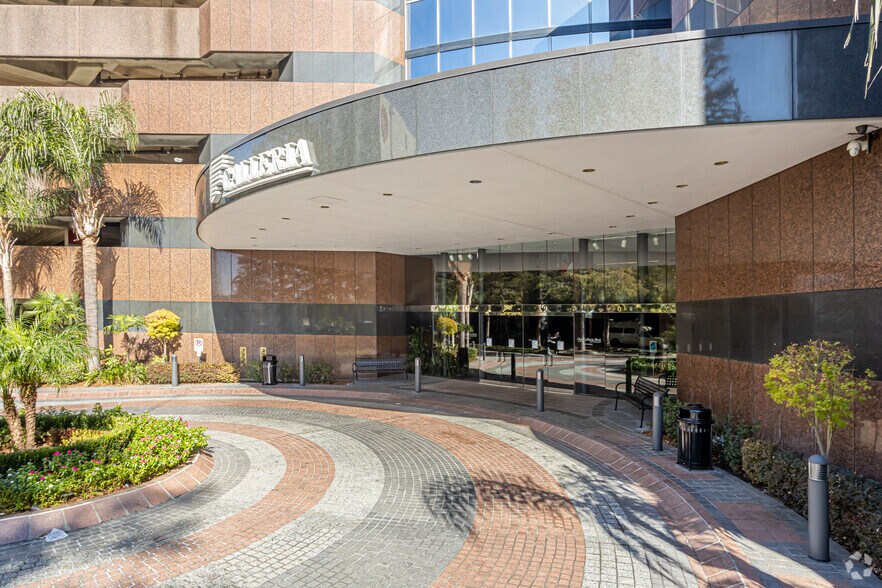 More Photos Of 1 Galleria Blvd, Metairie Office For Lease