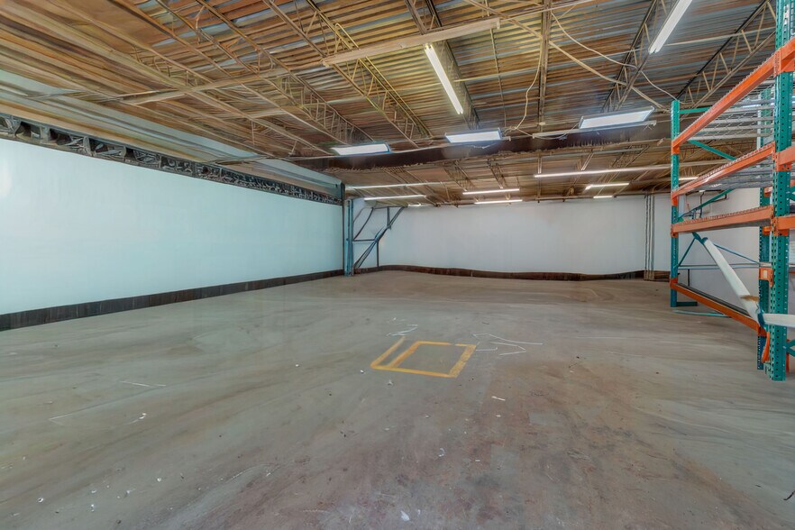 More Photos Of 449 N Cameron St, Winchester Manufacturing For Lease
